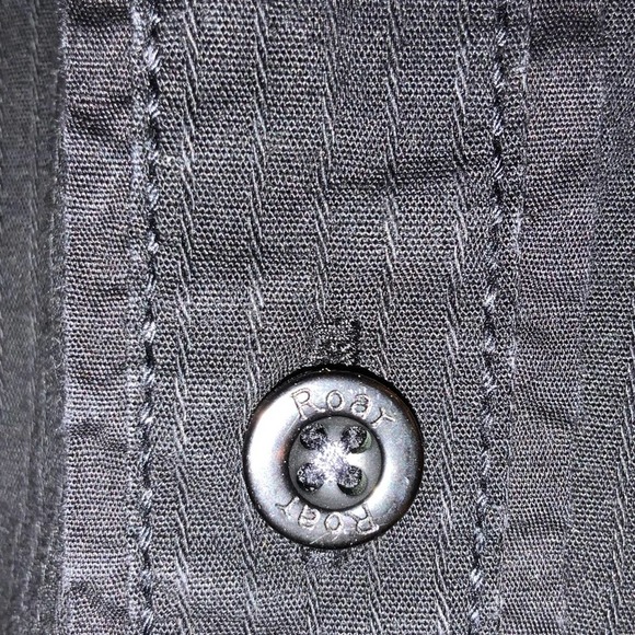 Roar Men's Shirt size XL - Picture 6 of 9